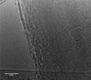 Metalysis-graphene-platelet-300x262.jpg